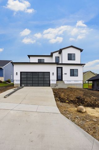 1615 38th Street SE, Cedar Rapids, IA 52403