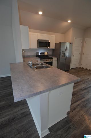 283 AMBER AVENUE, Calera, AL 35040