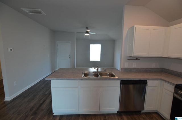 283 AMBER AVENUE, Calera, AL 35040