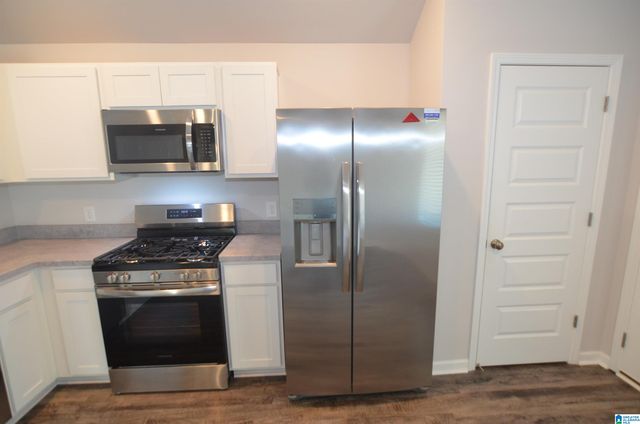 283 AMBER AVENUE, Calera, AL 35040