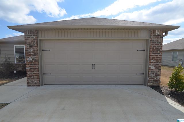 283 AMBER AVENUE, Calera, AL 35040