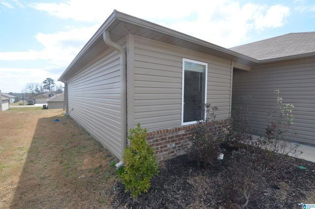 283 AMBER AVENUE, Calera, AL 35040