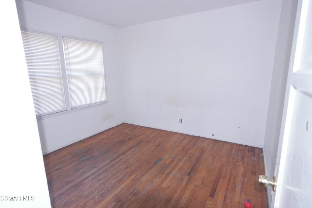 Image 6 of property listing at 17740 Vanowen Street, Reseda, CA 91335