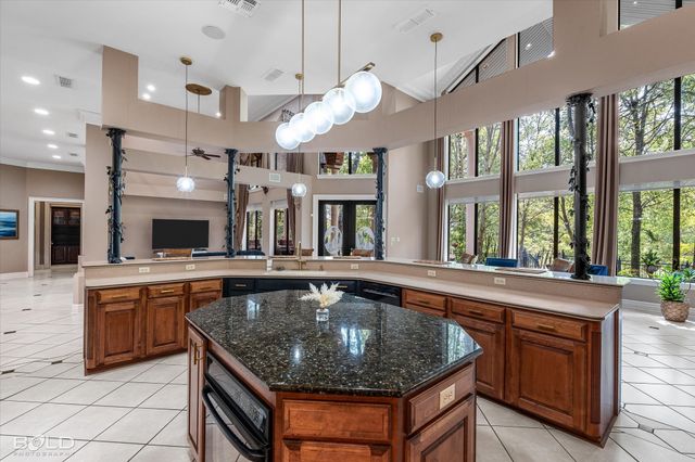 36 Golf Club Drive, Haughton, LA 71037