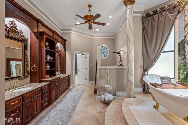 36 Golf Club Drive, Haughton, LA 71037