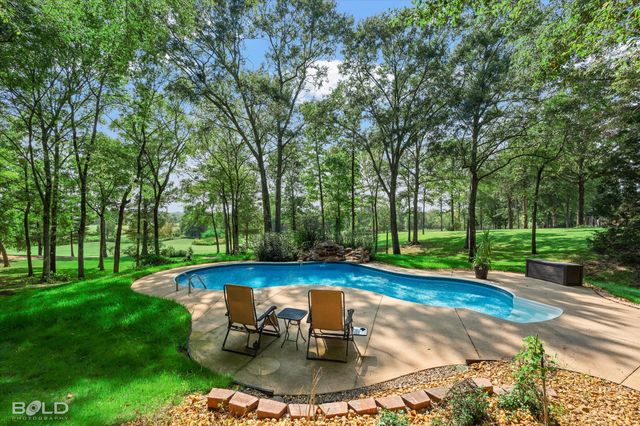 36 Golf Club Drive, Haughton, LA 71037