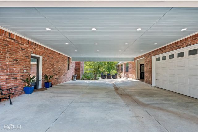 36 Golf Club Drive, Haughton, LA 71037