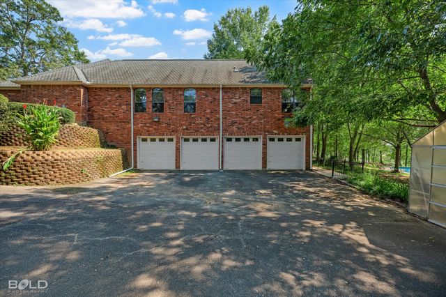 36 Golf Club Drive, Haughton, LA 71037