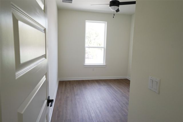 117 Dunlap ST A, Austin, TX 78704