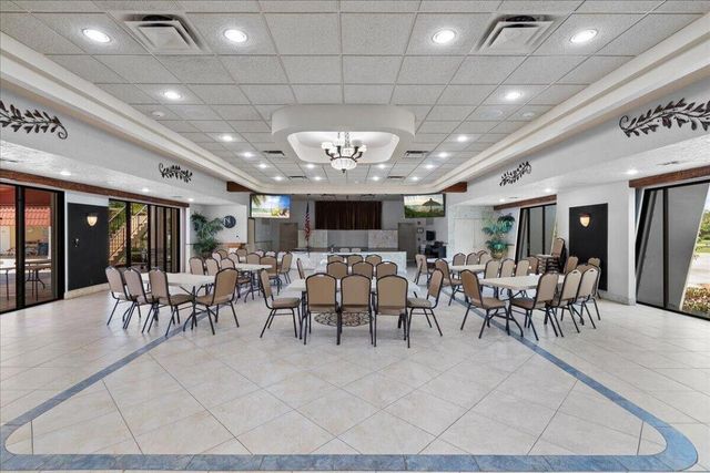 884 Worcester Lane, Lake Worth, FL 33467