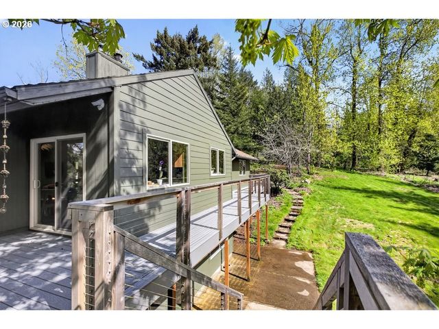 139 Se CURTIS Dr, Corbett, OR 97019