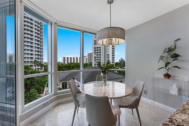 21150 Point Pl 702, Aventura, FL 33180