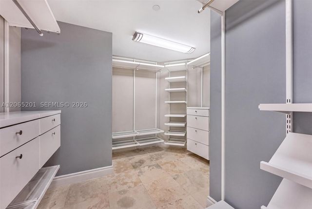 21150 Point Pl 702, Aventura, FL 33180