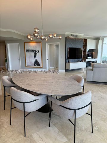 21150 Point Pl 702, Aventura, FL 33180