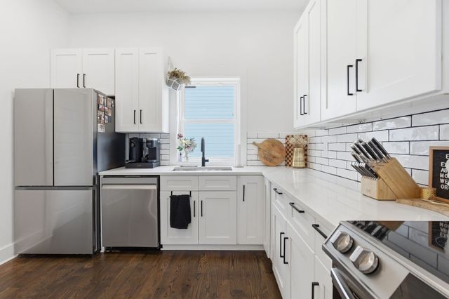 3715 Fairview Dr, Nashville, TN 37218