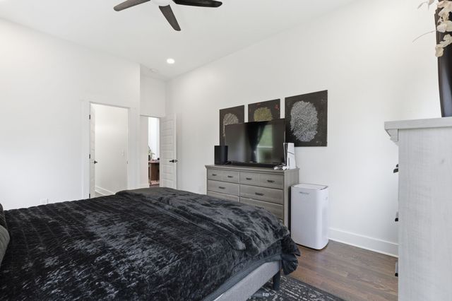 3715 Fairview Dr, Nashville, TN 37218