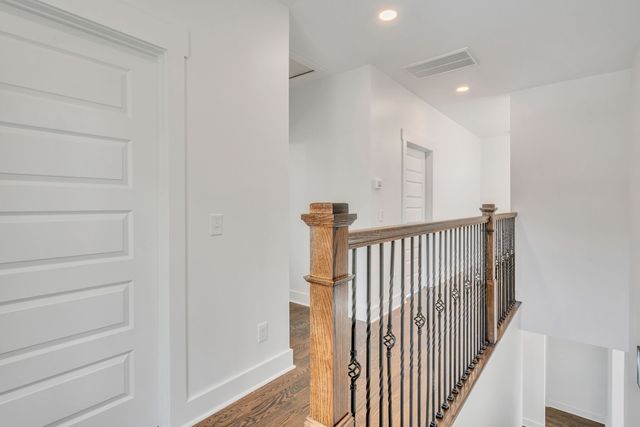 3715 Fairview Dr, Nashville, TN 37218