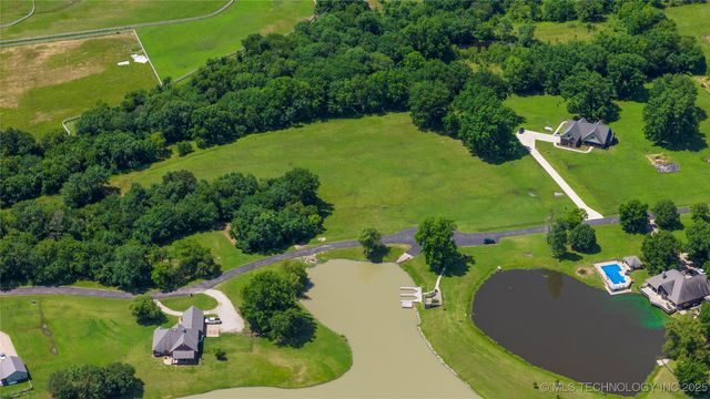 5544 Lake Drive, Mounds, OK 74047