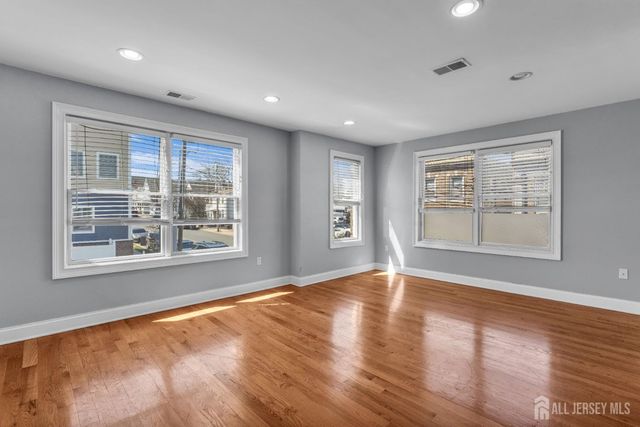 112 N Broadway G, South Amboy, NJ 08879