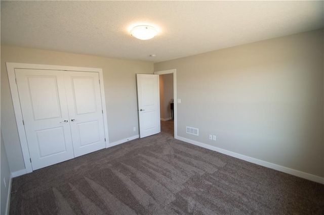 5426 153rd Street, Urbandale, IA 50323