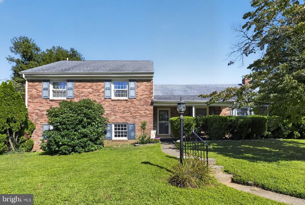 76 SNYDER LN, SPRINGFIELD, PA 19064 — exterior