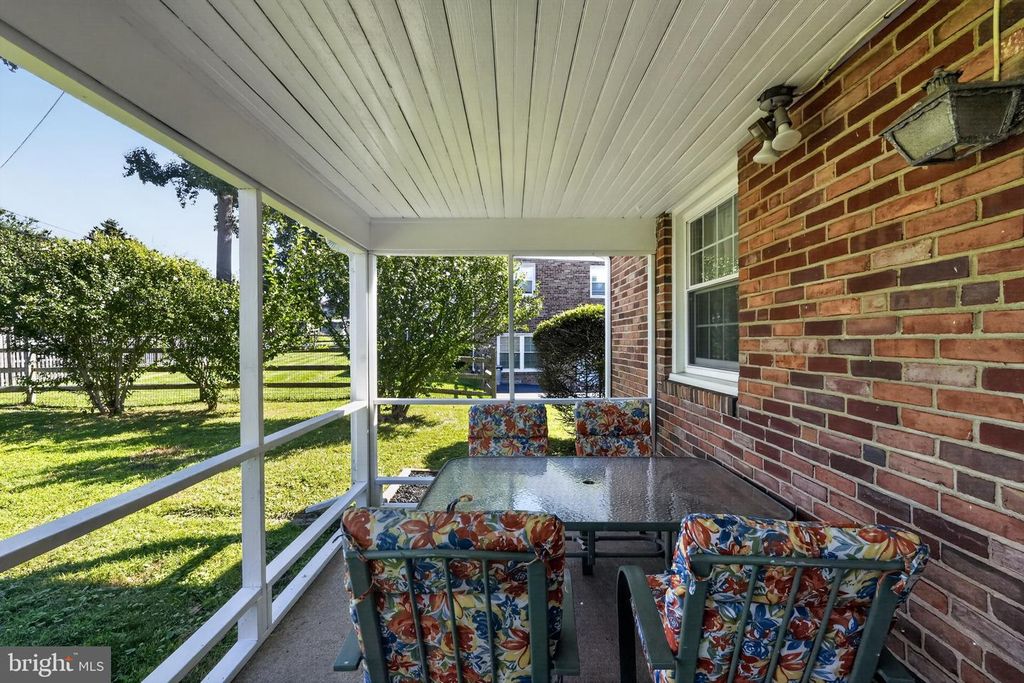 76 SNYDER LN, SPRINGFIELD, PA 19064 — photo 4
