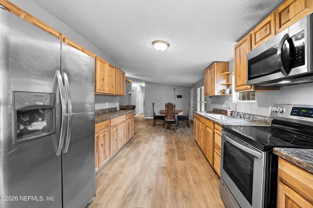 1684 FREEDOM Drive, Middleburg, FL 32068