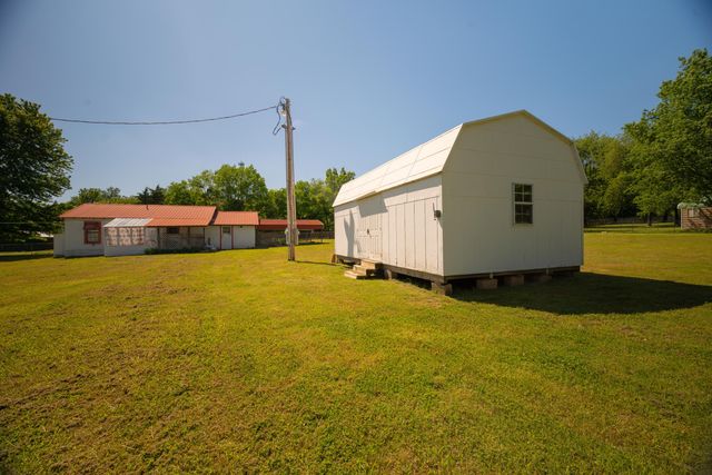 238 Parkway Avenue, Disney, OK 74340