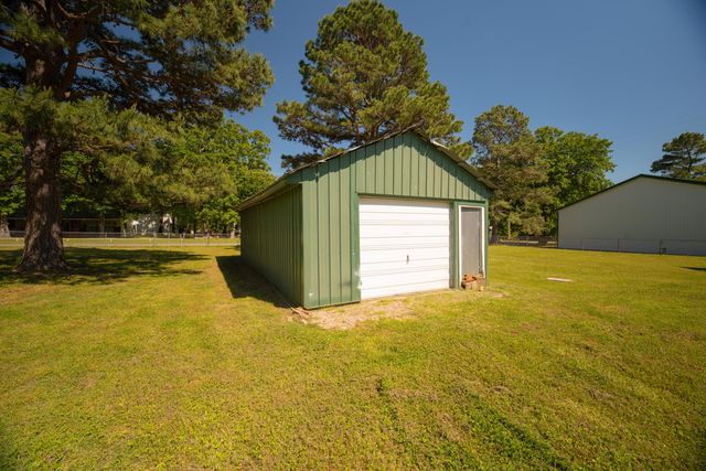238 Parkway Avenue, Disney, OK 74340