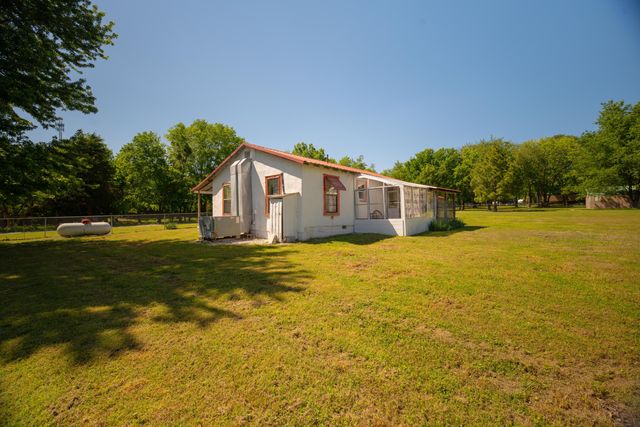238 Parkway Avenue, Disney, OK 74340