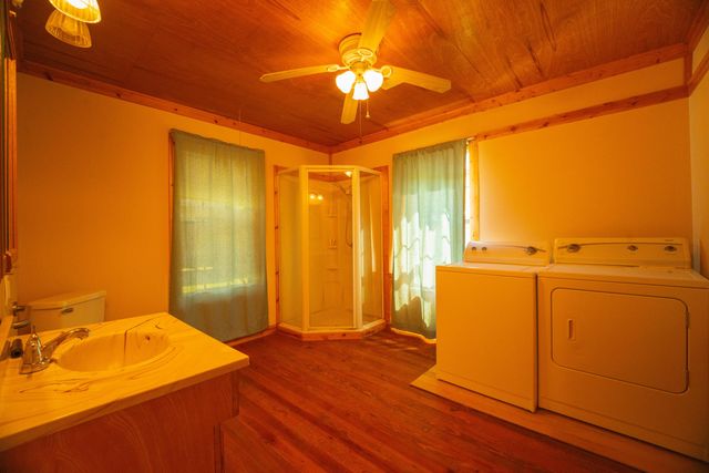 238 Parkway Avenue, Disney, OK 74340
