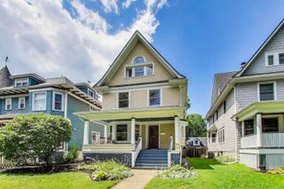 129 S Ridgeland Avenue, Oak Park, IL 60302