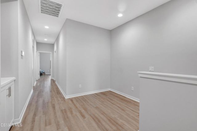 135 Farmhouse Drive 3, Simi Valley, CA 93065