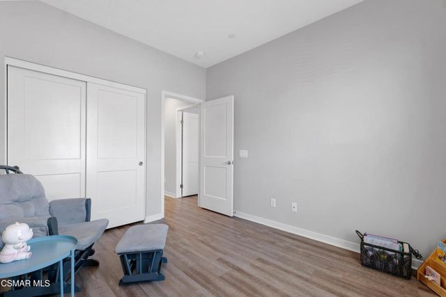 135 Farmhouse Drive 3, Simi Valley, CA 93065