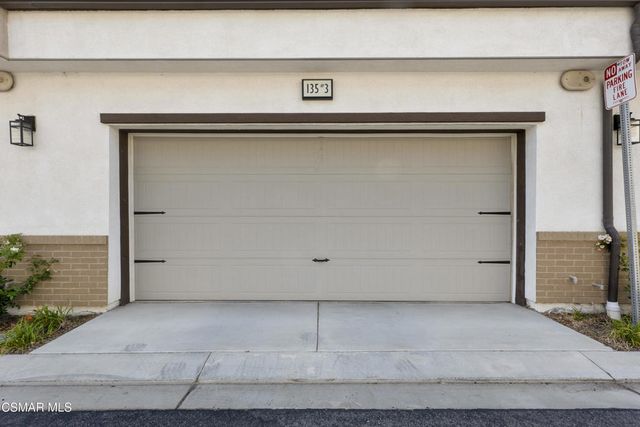 135 Farmhouse Drive 3, Simi Valley, CA 93065