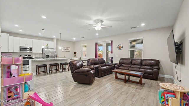 1835 Eugenia Court NW, Palm Bay, FL 32907