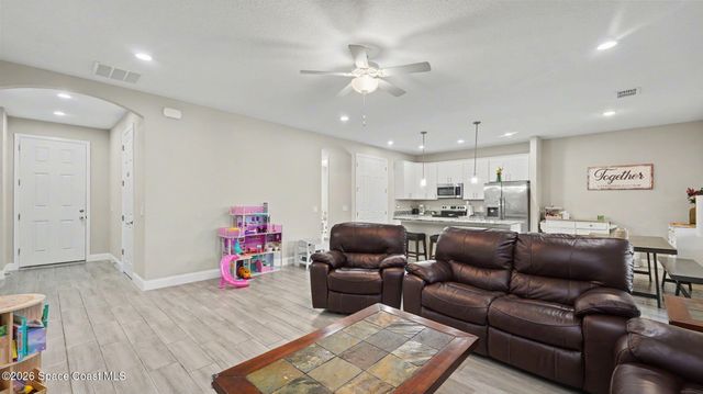 1835 Eugenia Court NW, Palm Bay, FL 32907