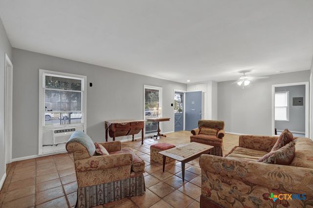 462 Bryn Mawr Drive, San Antonio, TX 78209