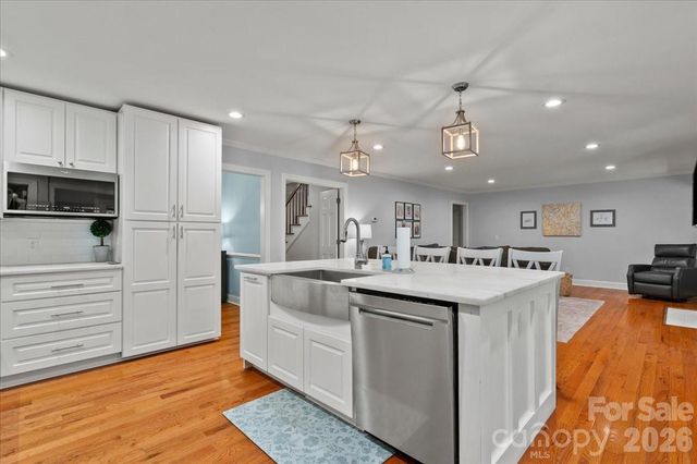 209 Fairway Road, Cheraw, SC 29520