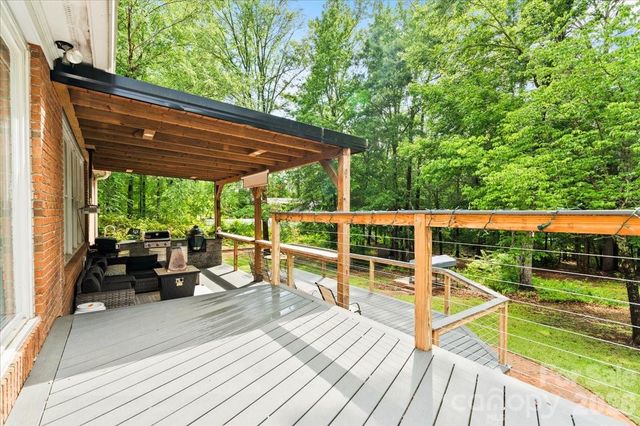 209 Fairway Road, Cheraw, SC 29520