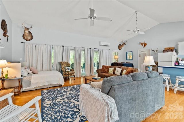 209 Fairway Road, Cheraw, SC 29520