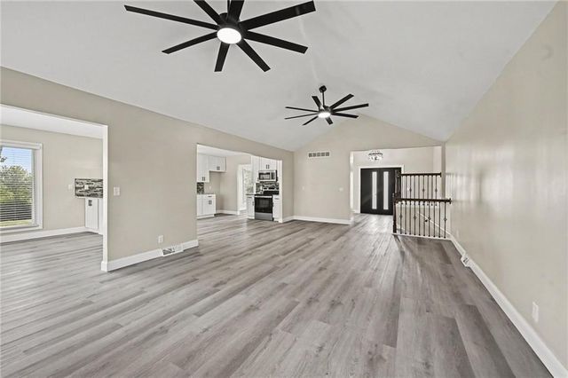 12223 Hills Road, Kearney, MO 64060