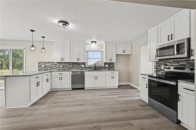 12223 Hills Road, Kearney, MO 64060