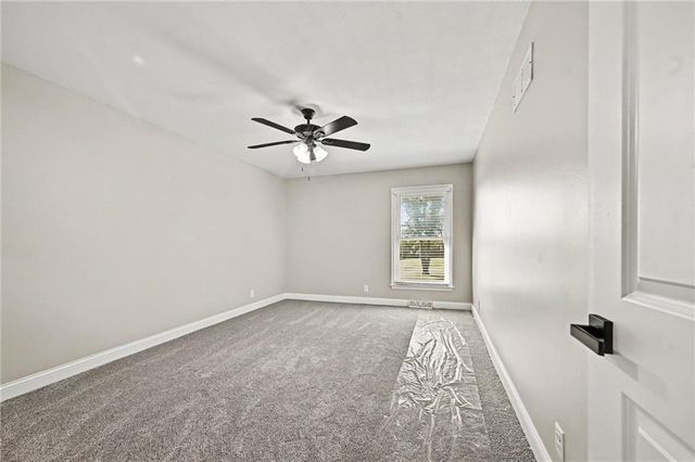 12223 Hills Road, Kearney, MO 64060