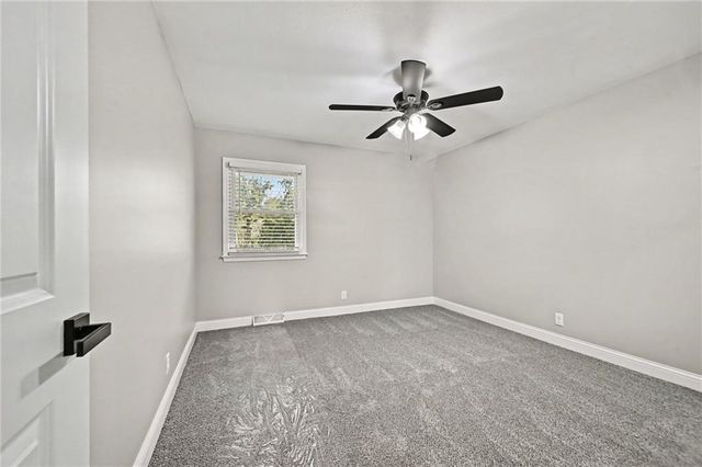 12223 Hills Road, Kearney, MO 64060