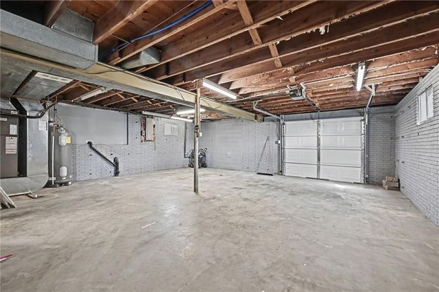 12223 Hills Road, Kearney, MO 64060
