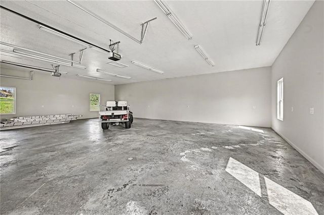 12223 Hills Road, Kearney, MO 64060