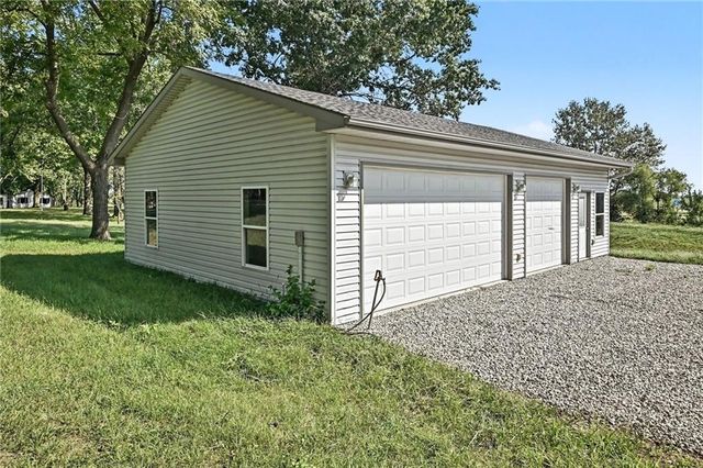 12223 Hills Road, Kearney, MO 64060