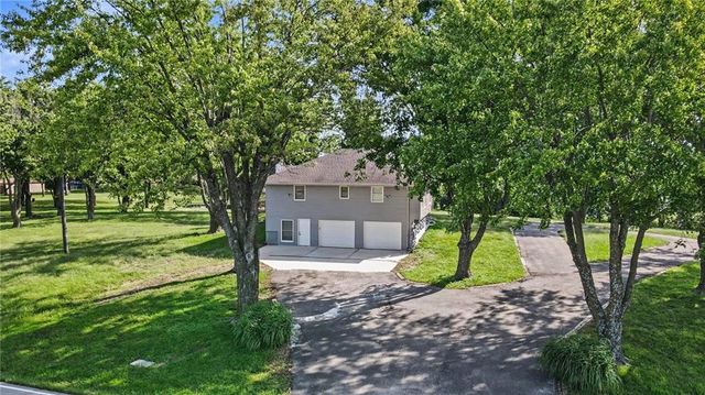 12223 Hills Road, Kearney, MO 64060