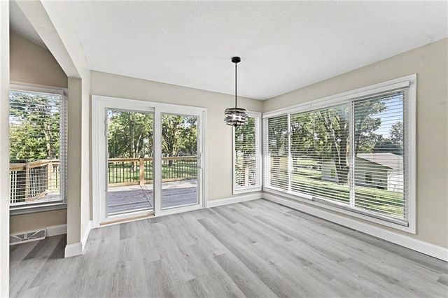 12223 Hills Road, Kearney, MO 64060